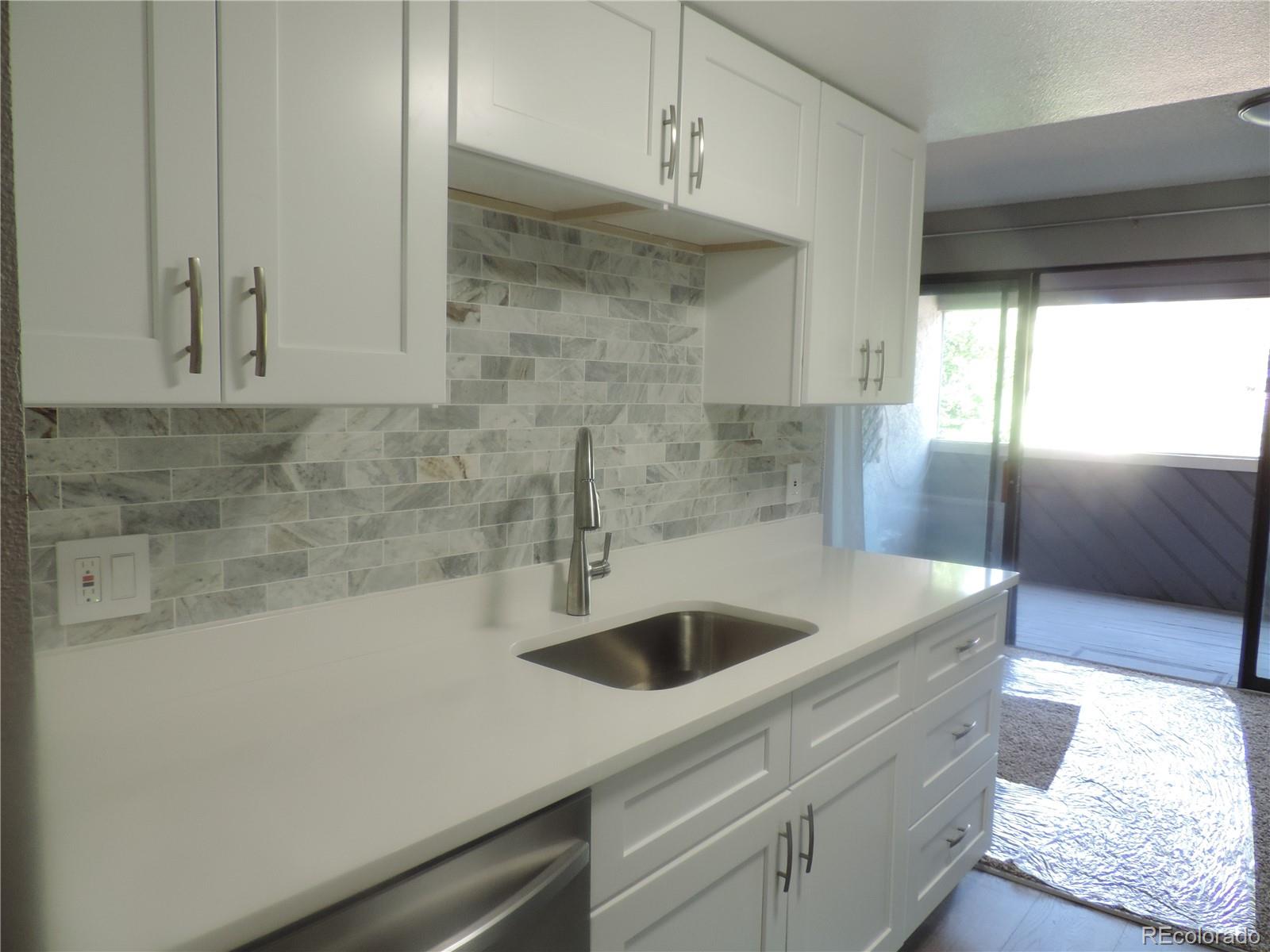 MLS Image #2 for 9887 e peakview avenue,englewood, Colorado