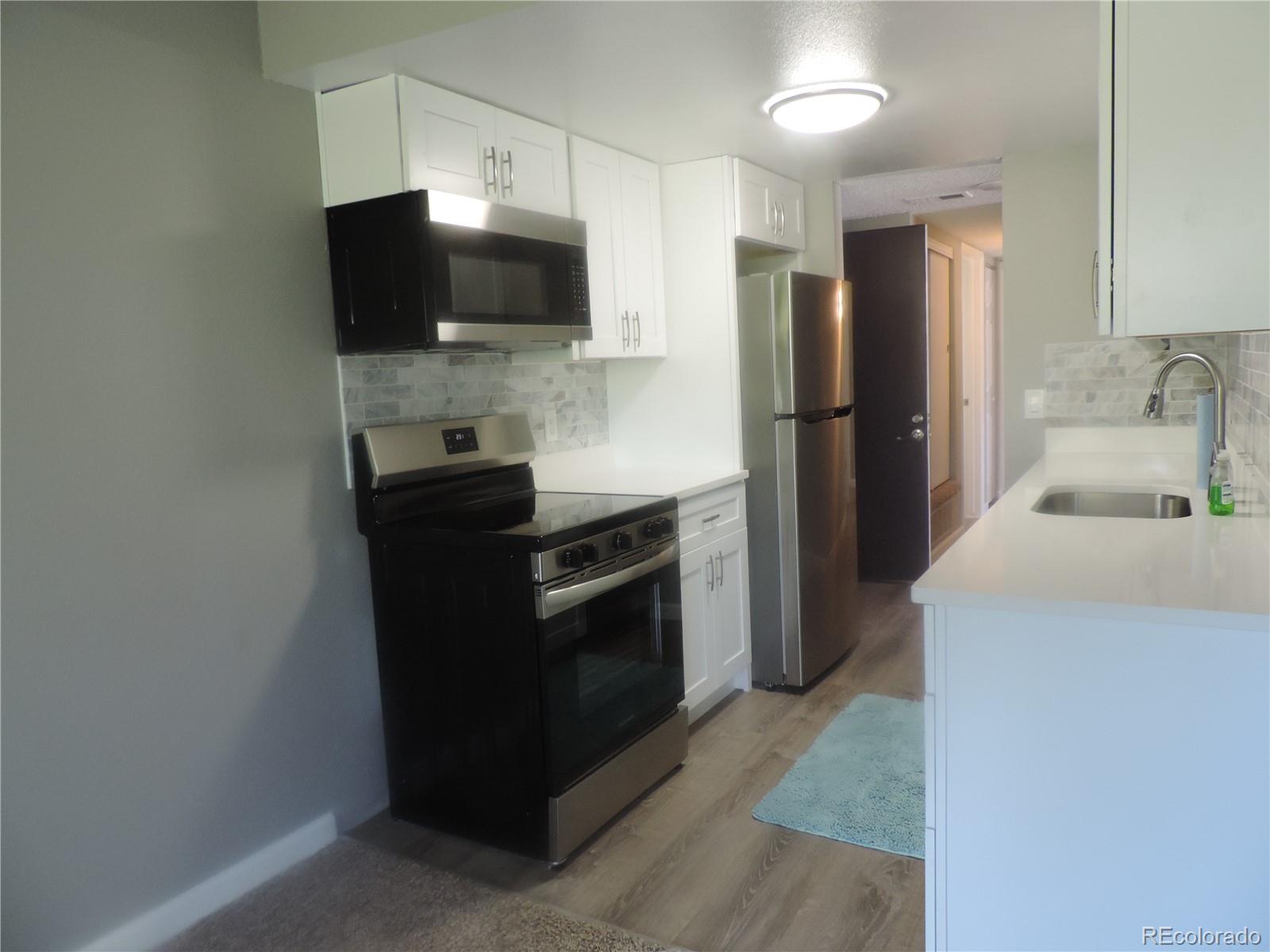 MLS Image #5 for 9887 e peakview avenue,englewood, Colorado