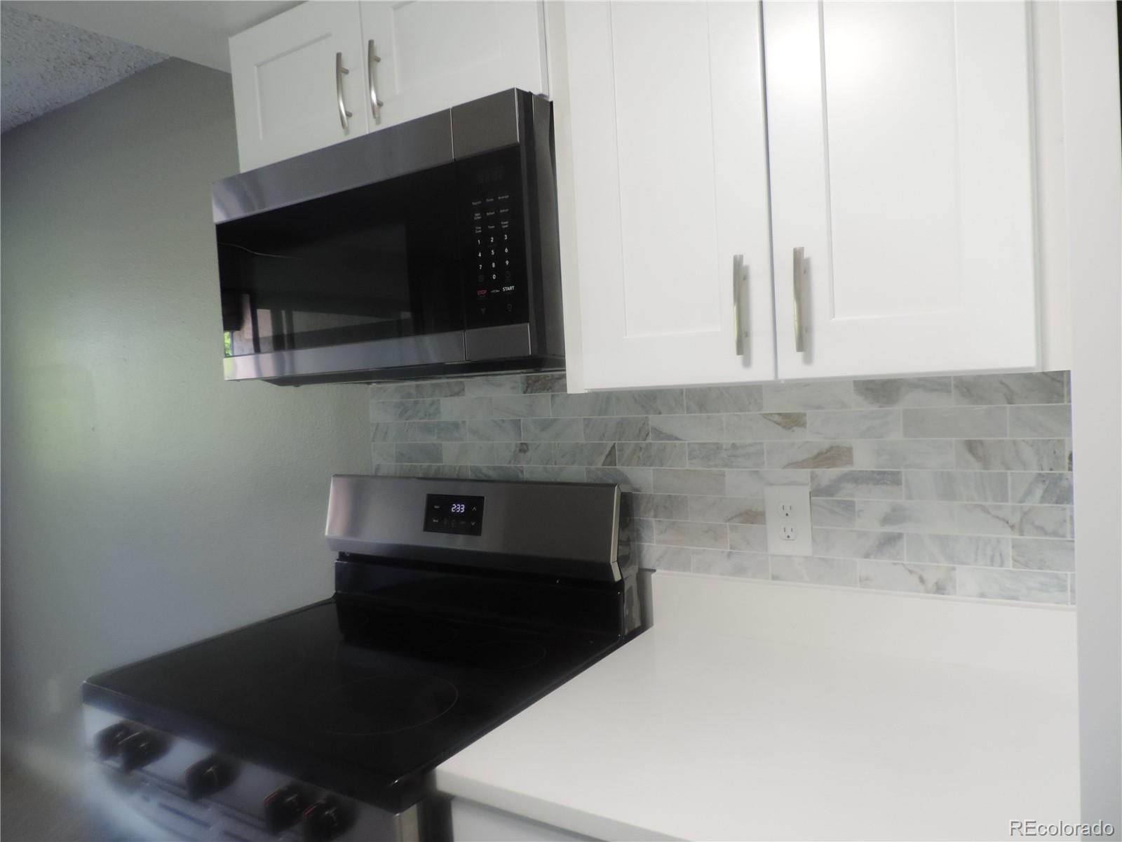 MLS Image #6 for 9887 e peakview avenue,englewood, Colorado