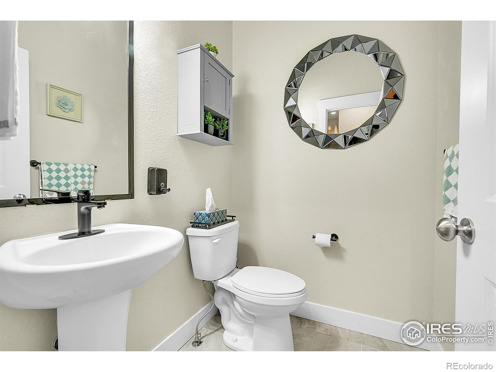 MLS Image #12 for 5221  longshaw court,fort collins, Colorado