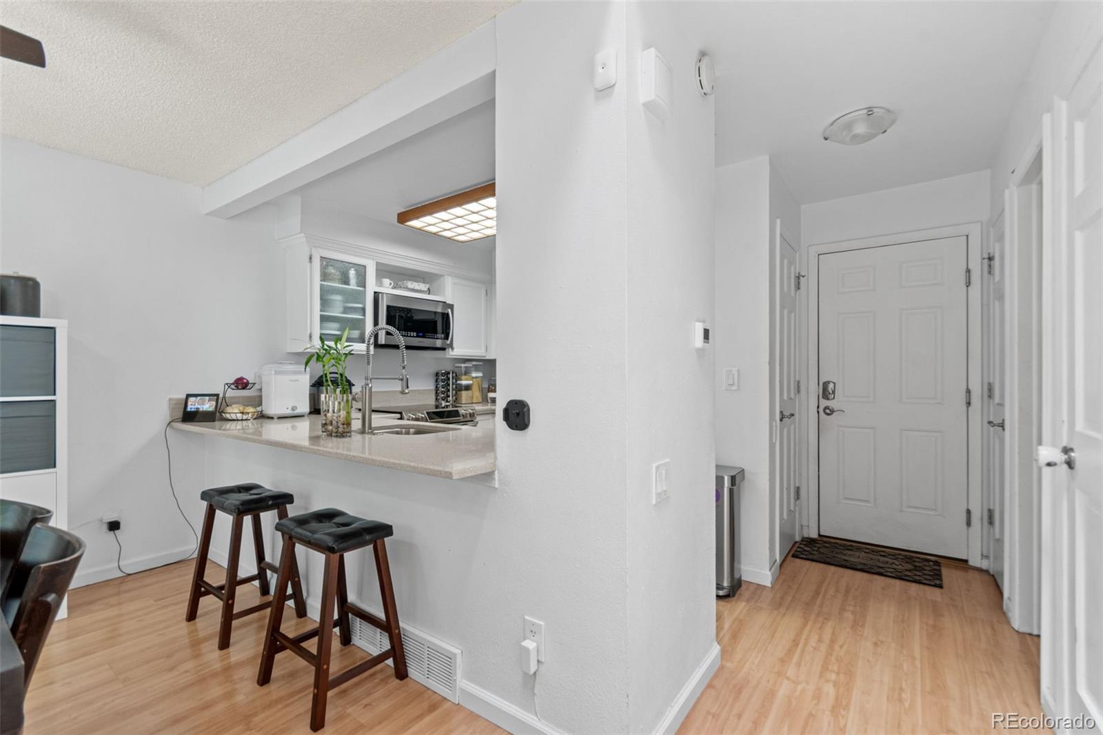 MLS Image #10 for 2092 s helena street c,aurora, Colorado