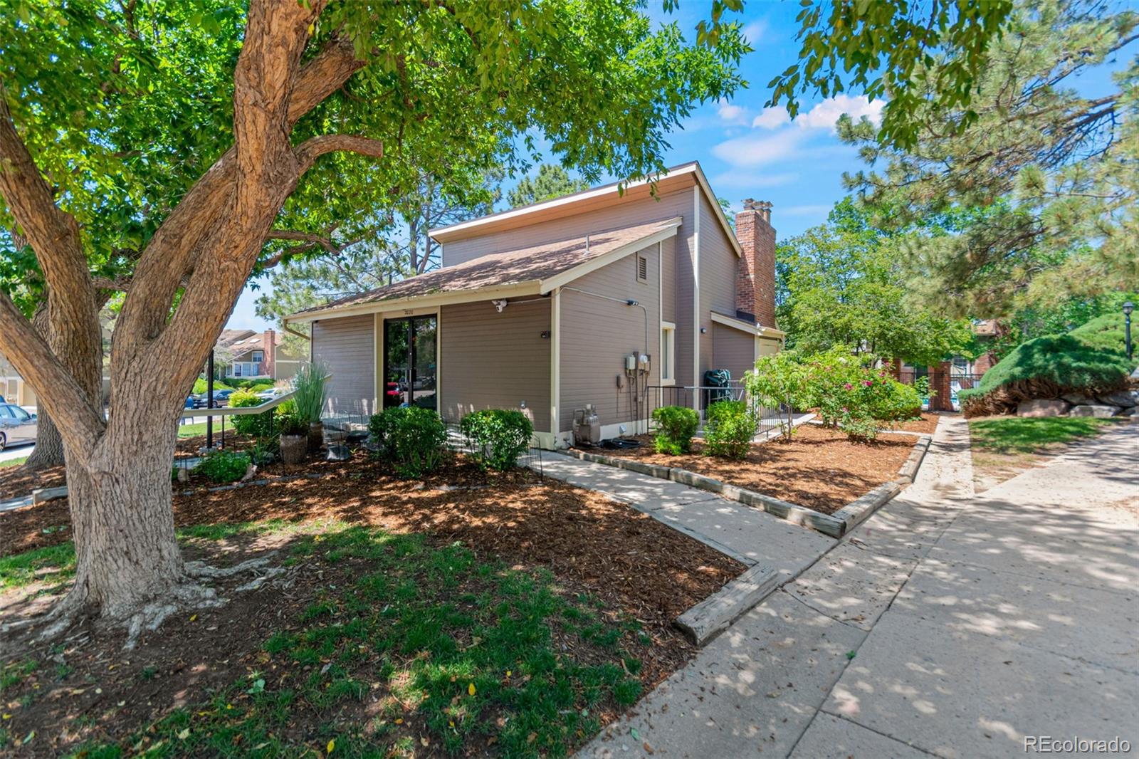 MLS Image #38 for 2092 s helena street c,aurora, Colorado