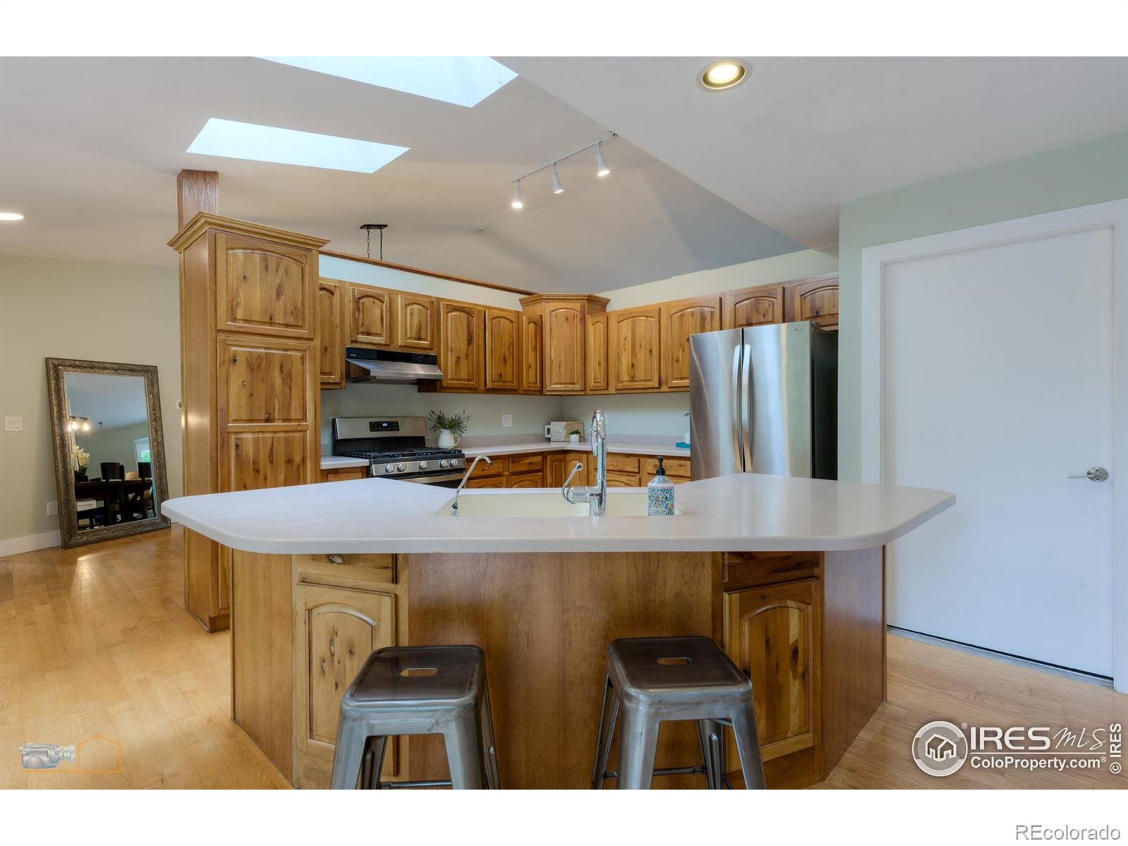 MLS Image #16 for 419  centennial drive,louisville, Colorado