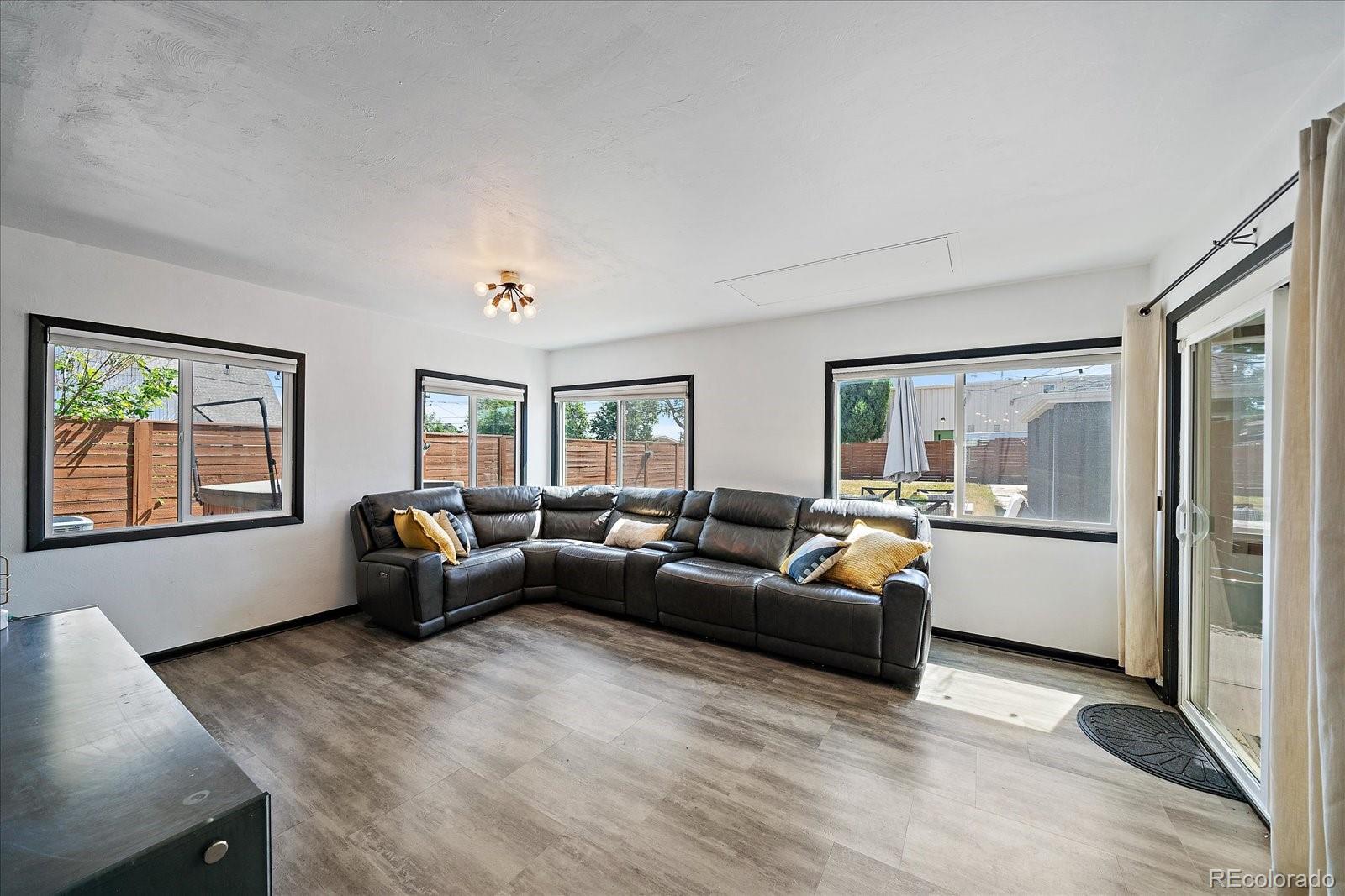 MLS Image #13 for 1742 s alcott street,denver, Colorado