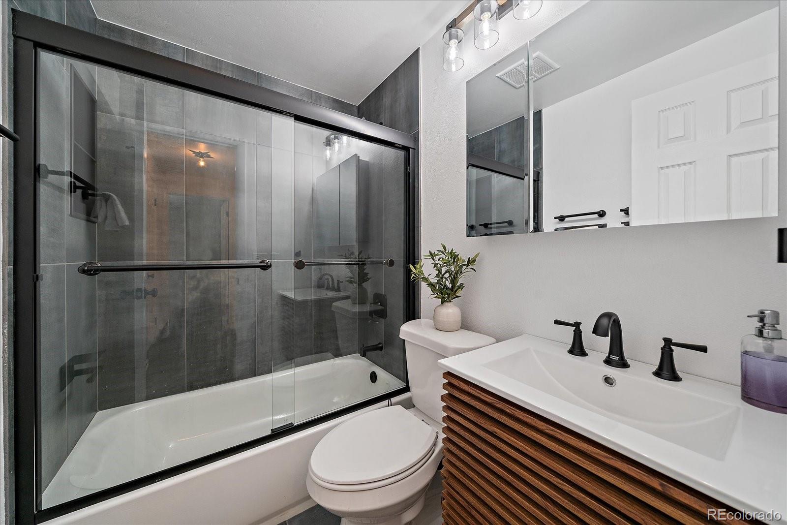 MLS Image #18 for 1742 s alcott street,denver, Colorado