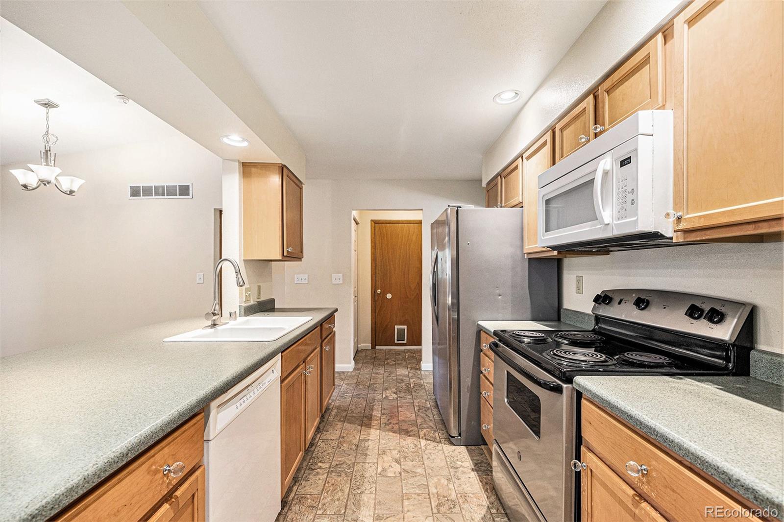 MLS Image #4 for 2043 s salida street,aurora, Colorado