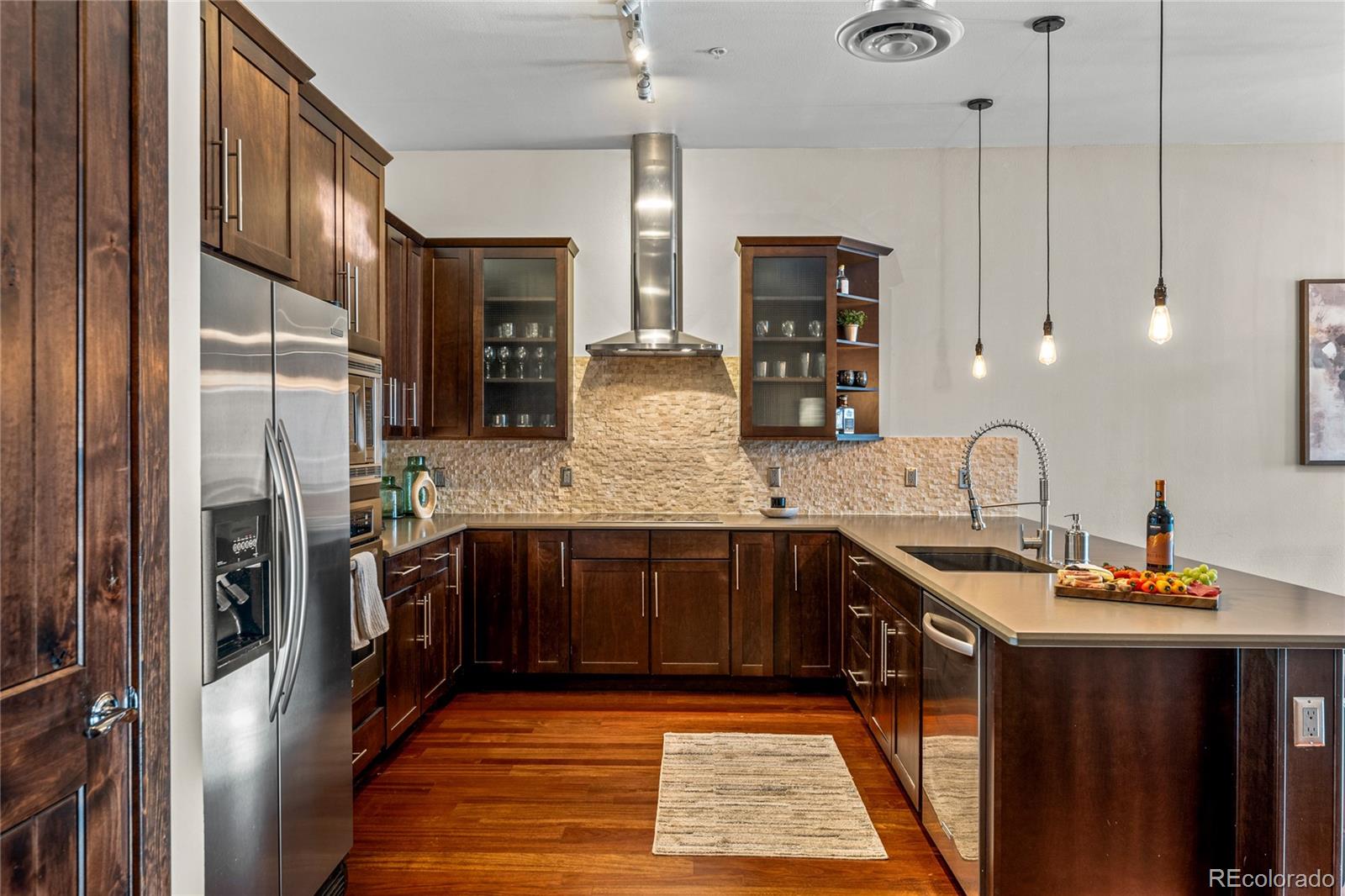 MLS Image #5 for 2101  larimer street,denver, Colorado