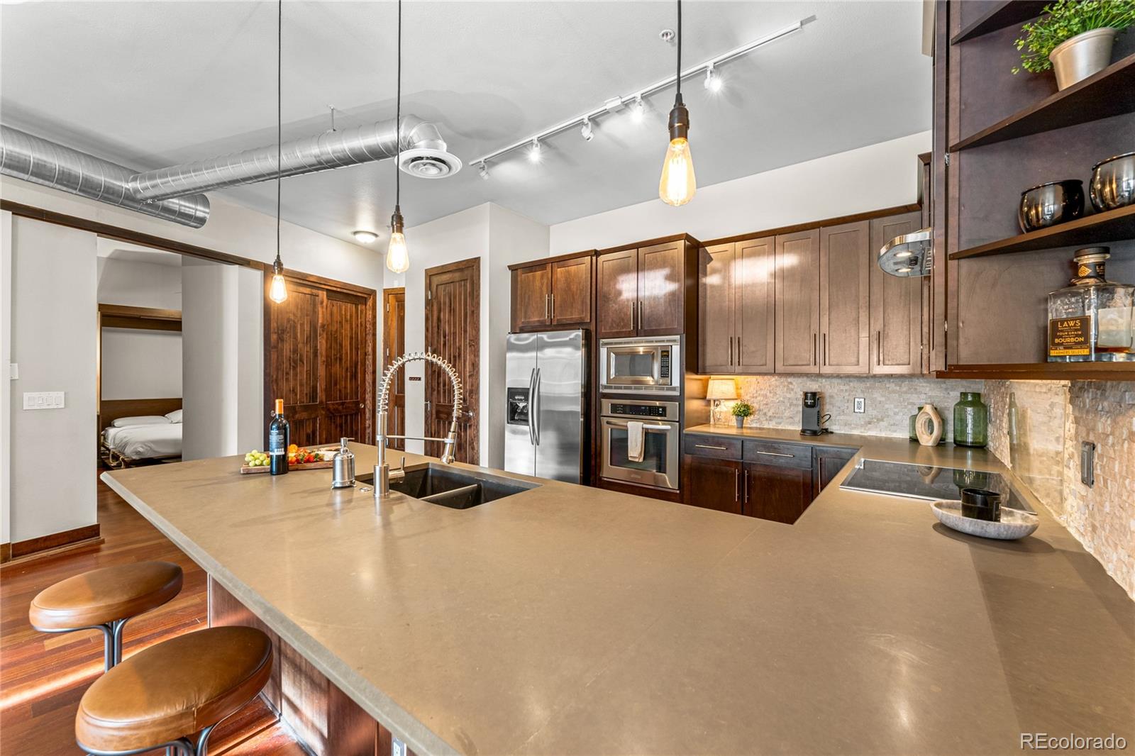 MLS Image #8 for 2101  larimer street,denver, Colorado