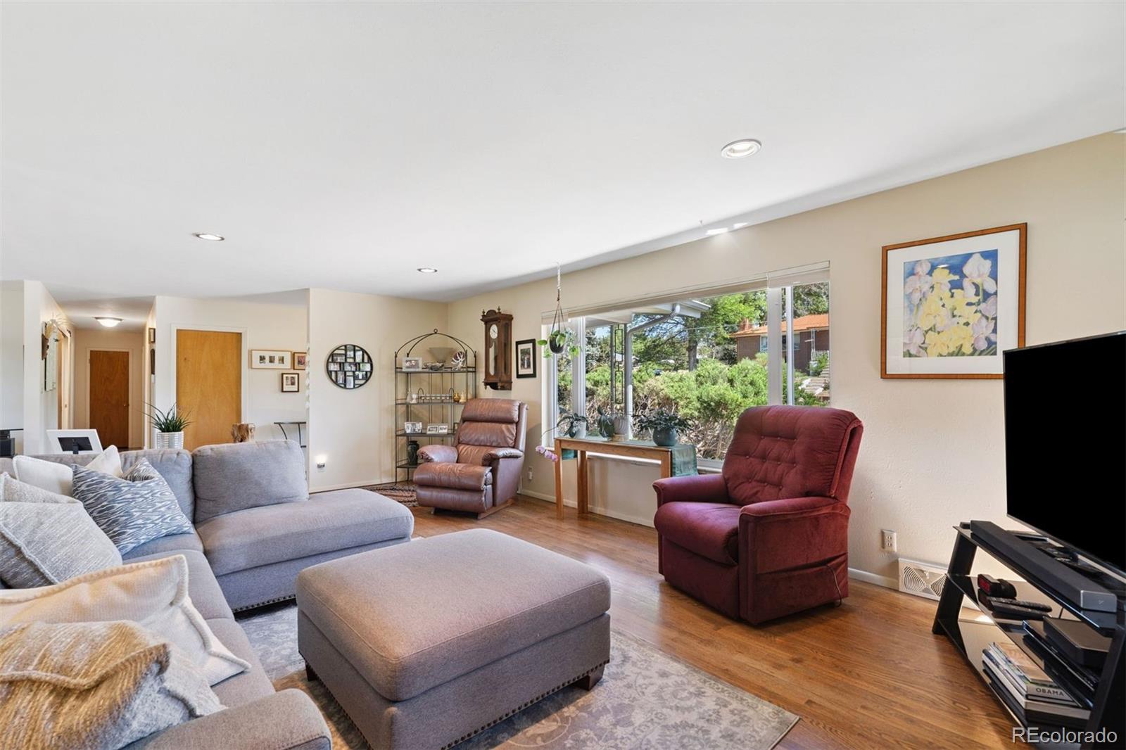 MLS Image #10 for 1601  columbine place,colorado springs, Colorado