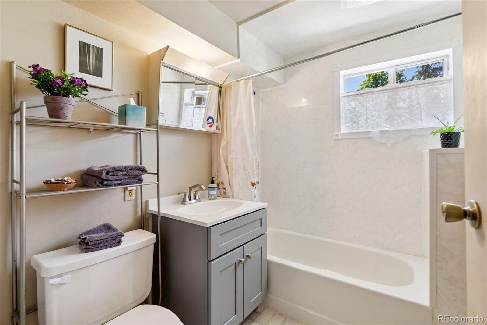 MLS Image #18 for 1601  columbine place,colorado springs, Colorado