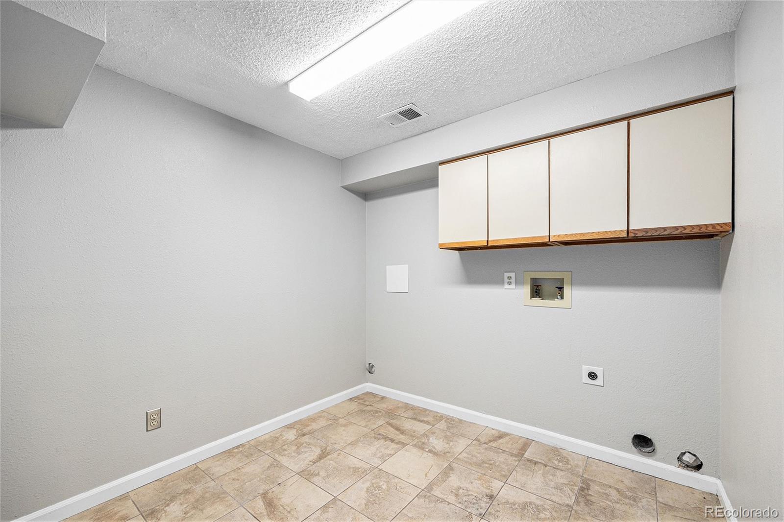 MLS Image #17 for 2238 s nile court,aurora, Colorado