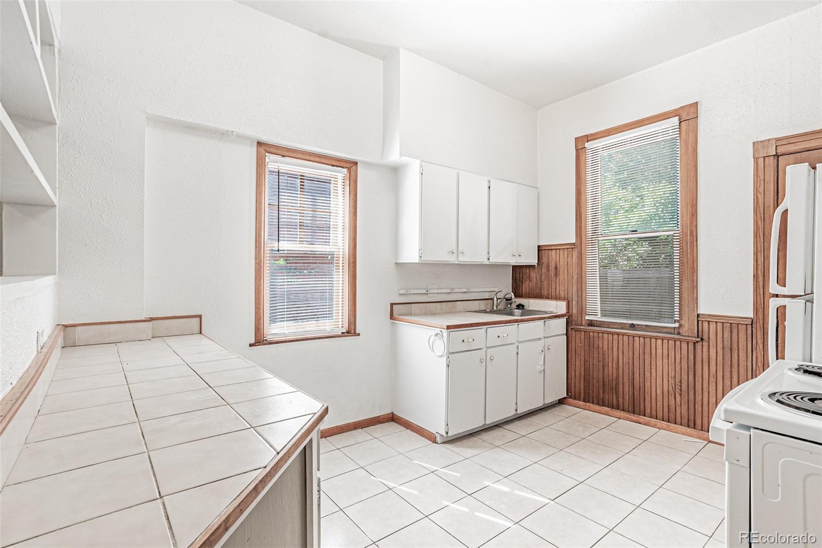 MLS Image #10 for 873 s logan street,denver, Colorado