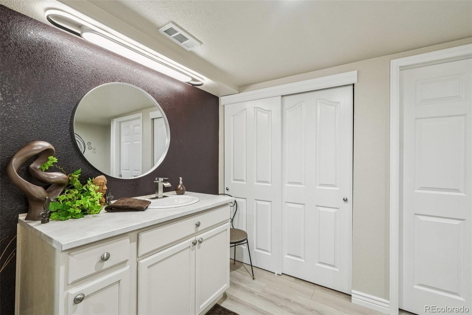 MLS Image #31 for 7548 s biloxi way,aurora, Colorado
