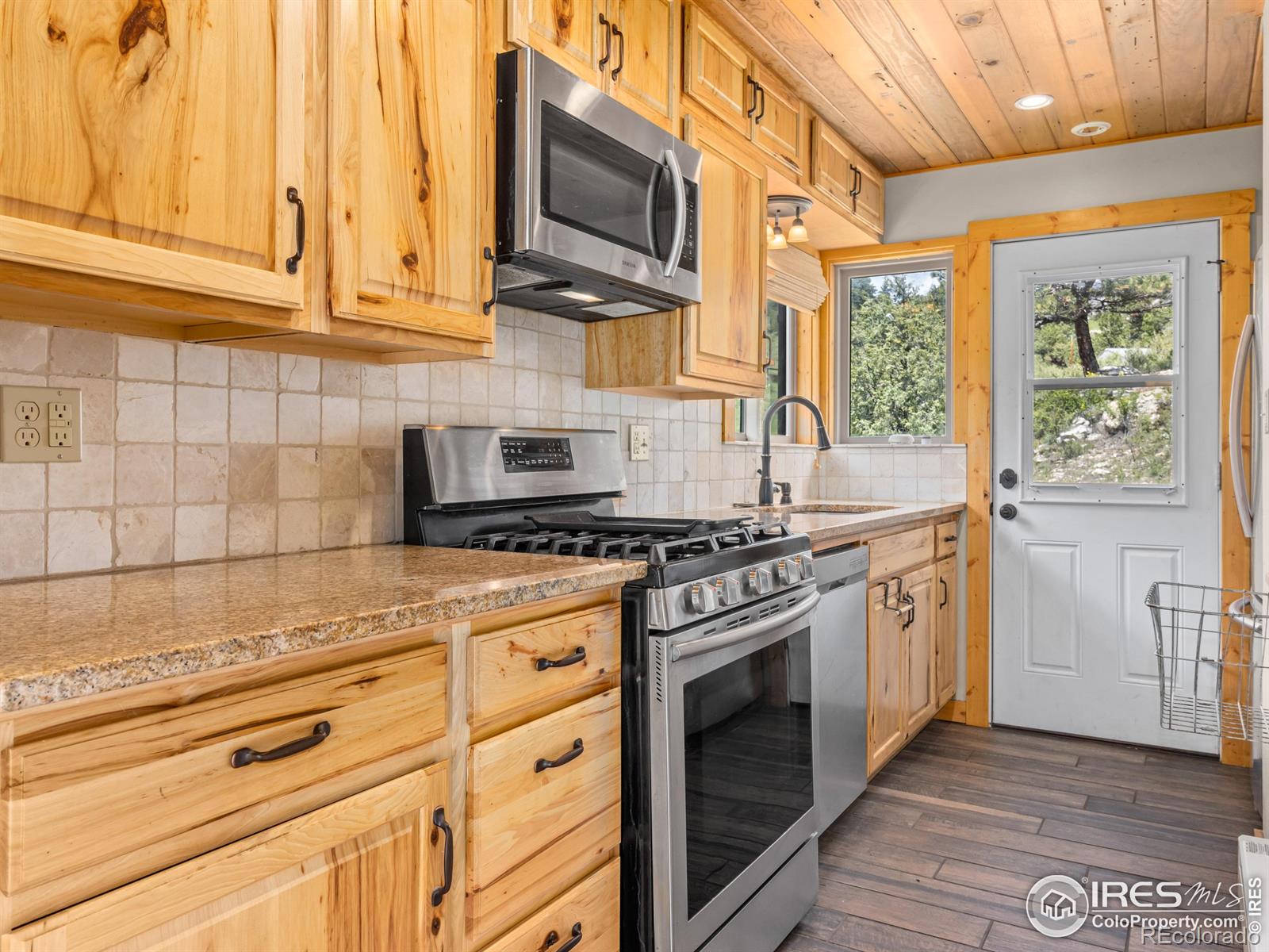 MLS Image #8 for 406  dunraven glade road,glen haven, Colorado