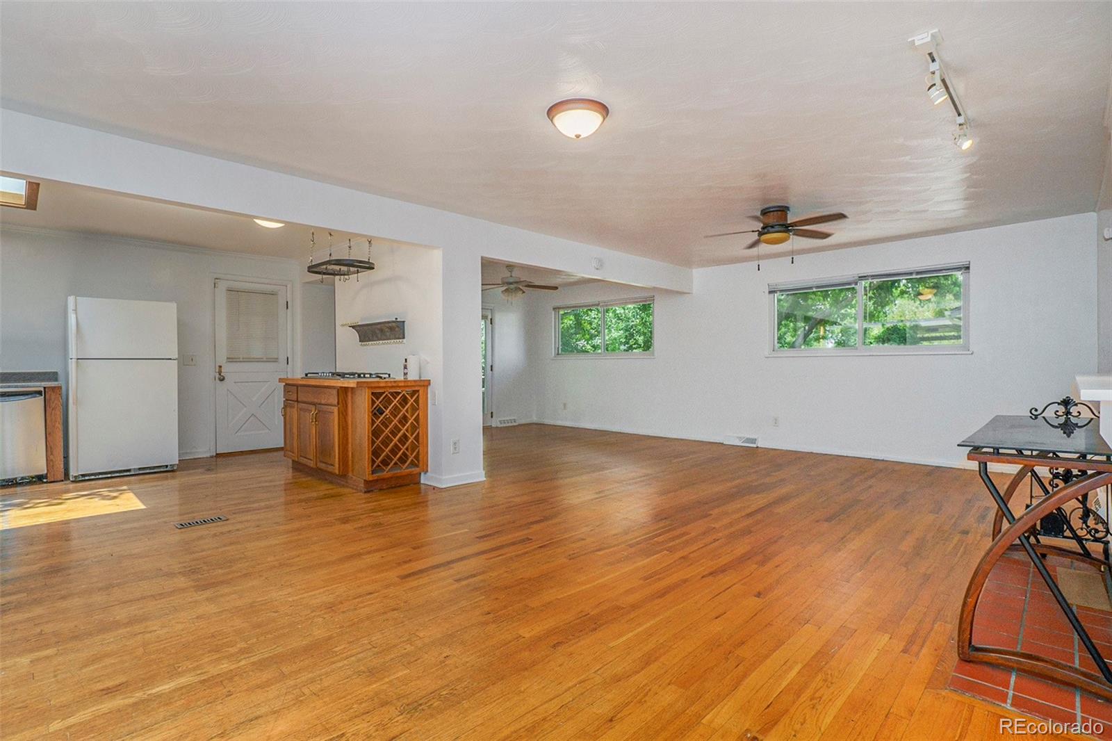 MLS Image #3 for 3273 s florence court,denver, Colorado