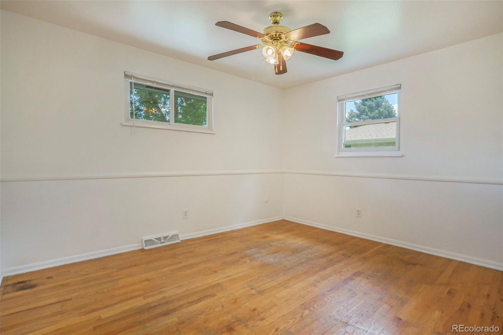 MLS Image #6 for 3273 s florence court,denver, Colorado
