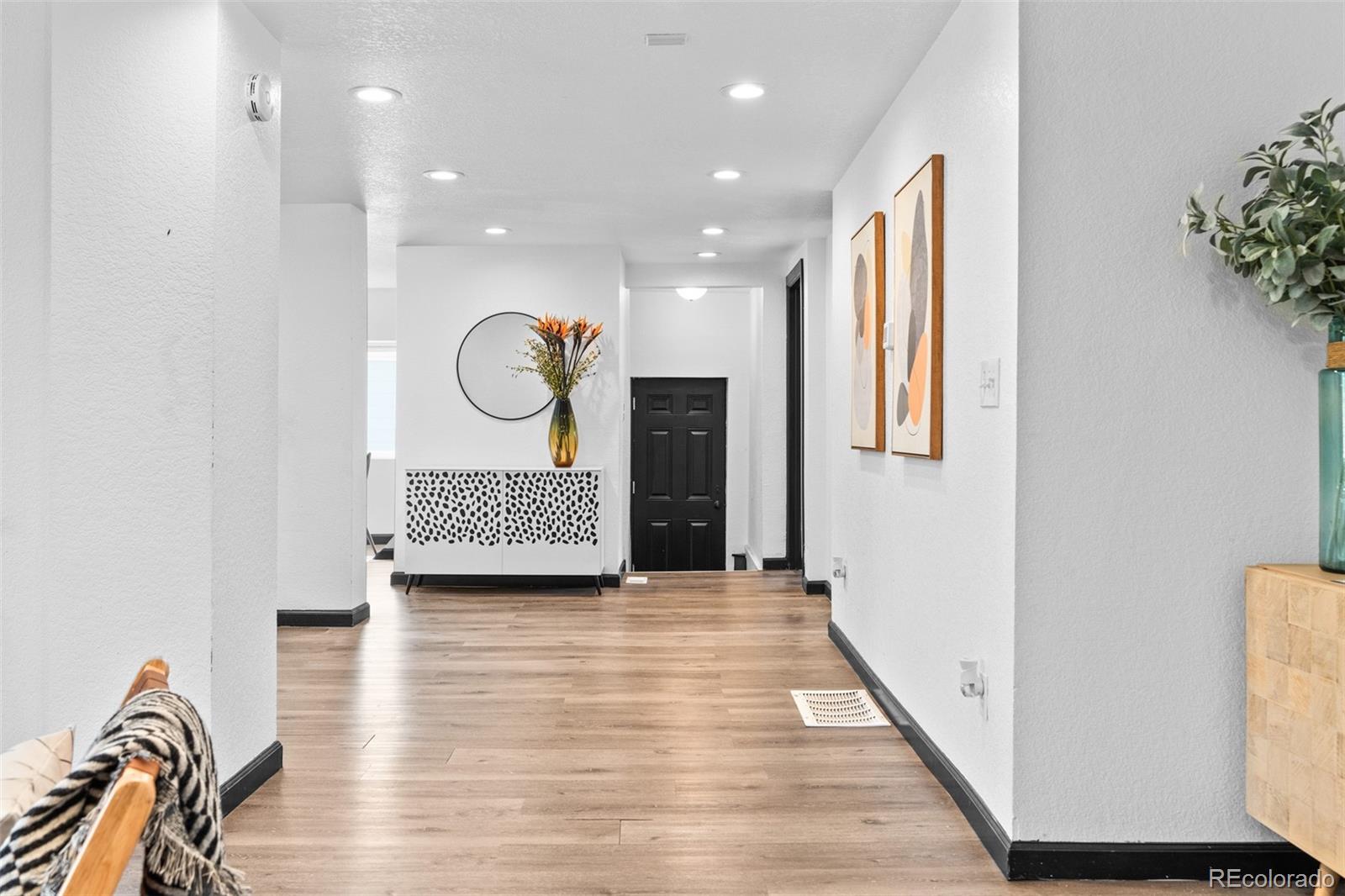 MLS Image #7 for 3275 w hawthorne place,denver, Colorado