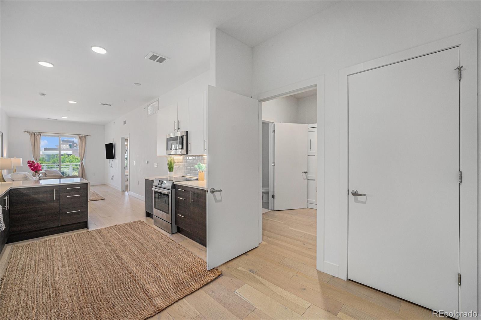 MLS Image #3 for 2530  lawrence street,denver, Colorado