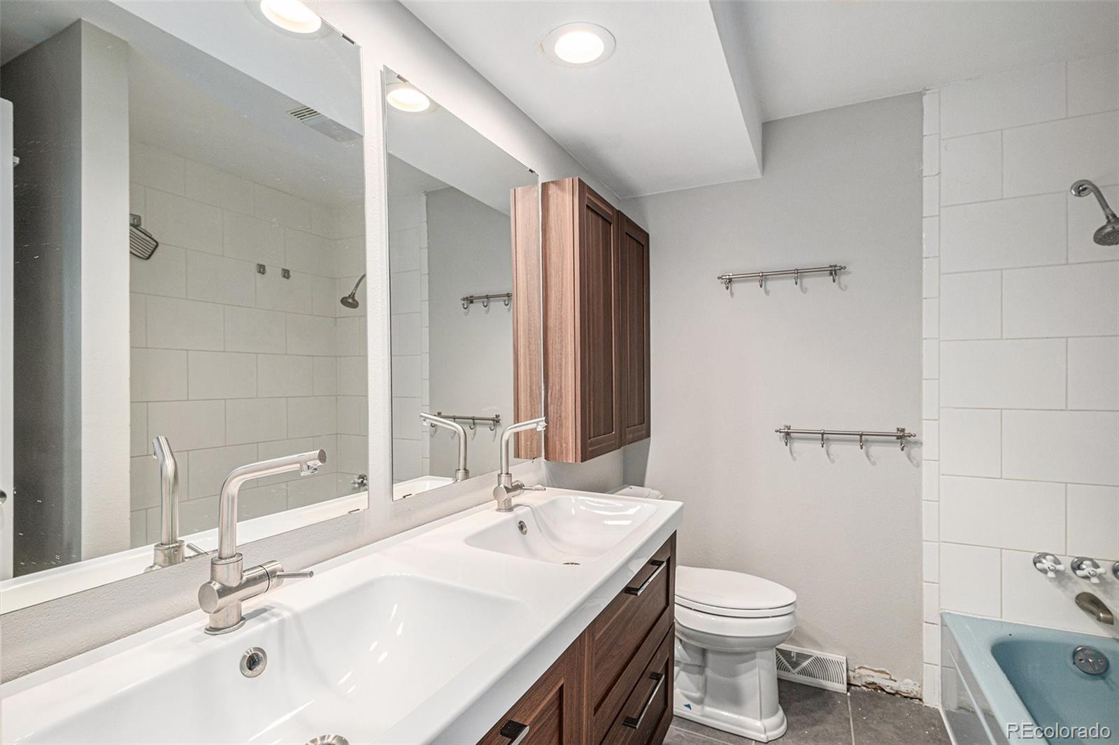 MLS Image #8 for 8727 e girard avenue,denver, Colorado