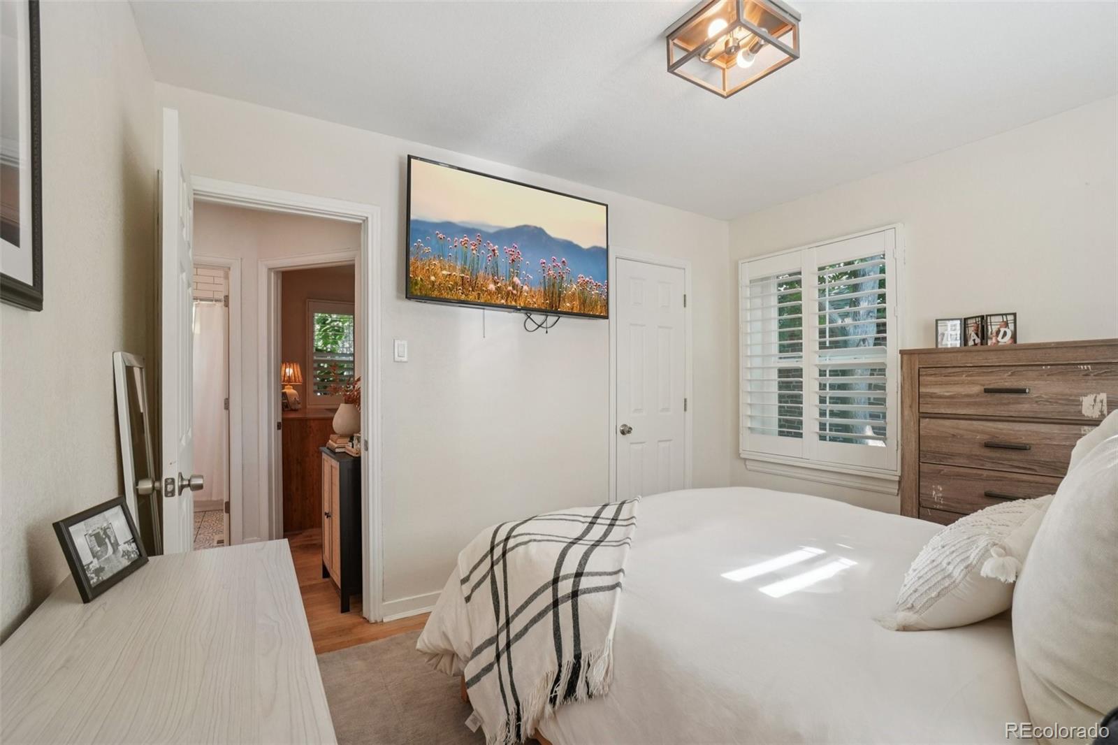 MLS Image #12 for 1416  willow street,denver, Colorado