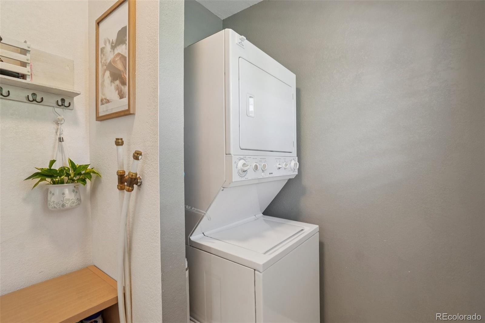 MLS Image #16 for 1416  willow street,denver, Colorado