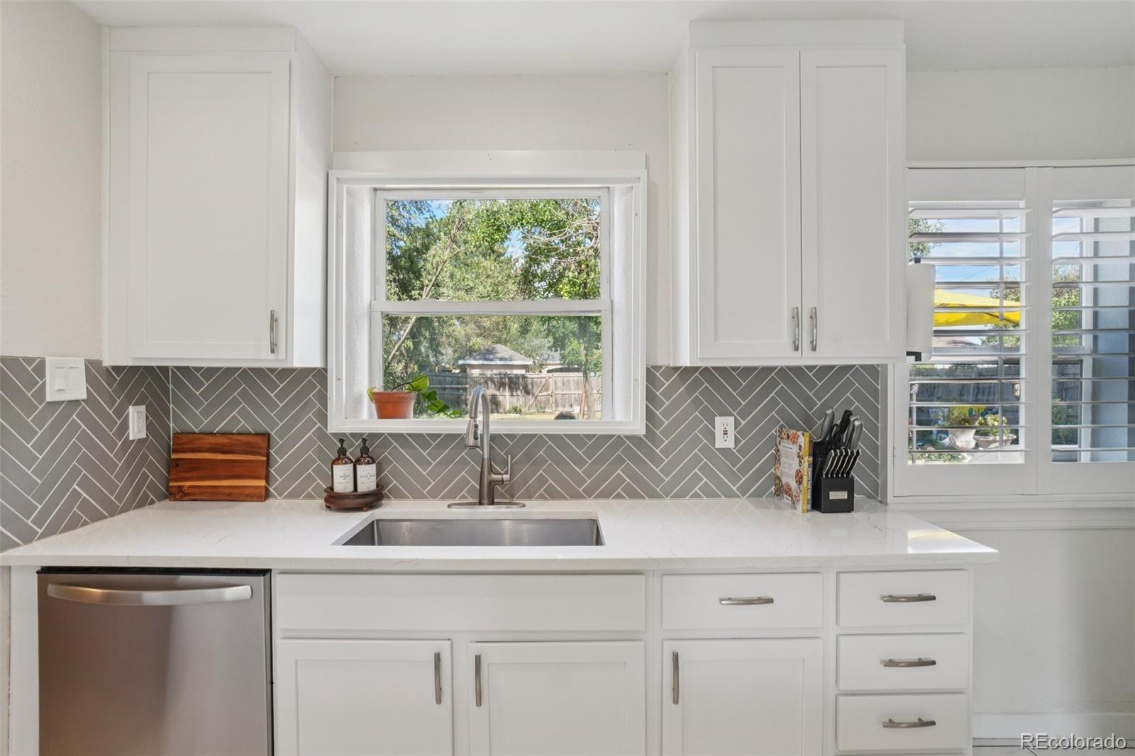 MLS Image #7 for 1416  willow street,denver, Colorado