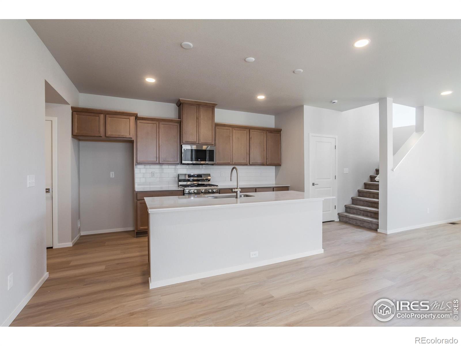 MLS Image #7 for 6116  dutch drive,timnath, Colorado