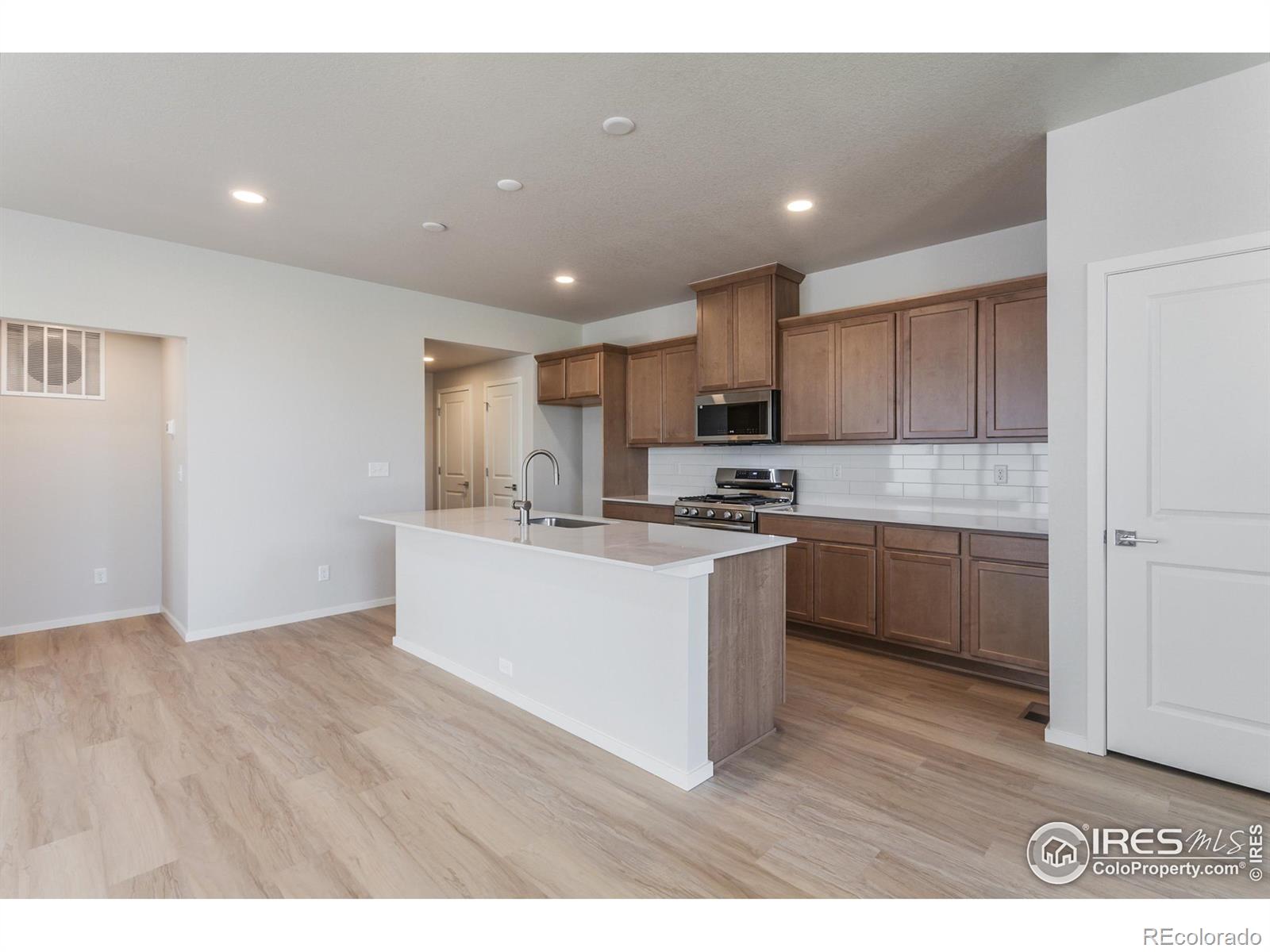 MLS Image #9 for 6116  dutch drive,timnath, Colorado