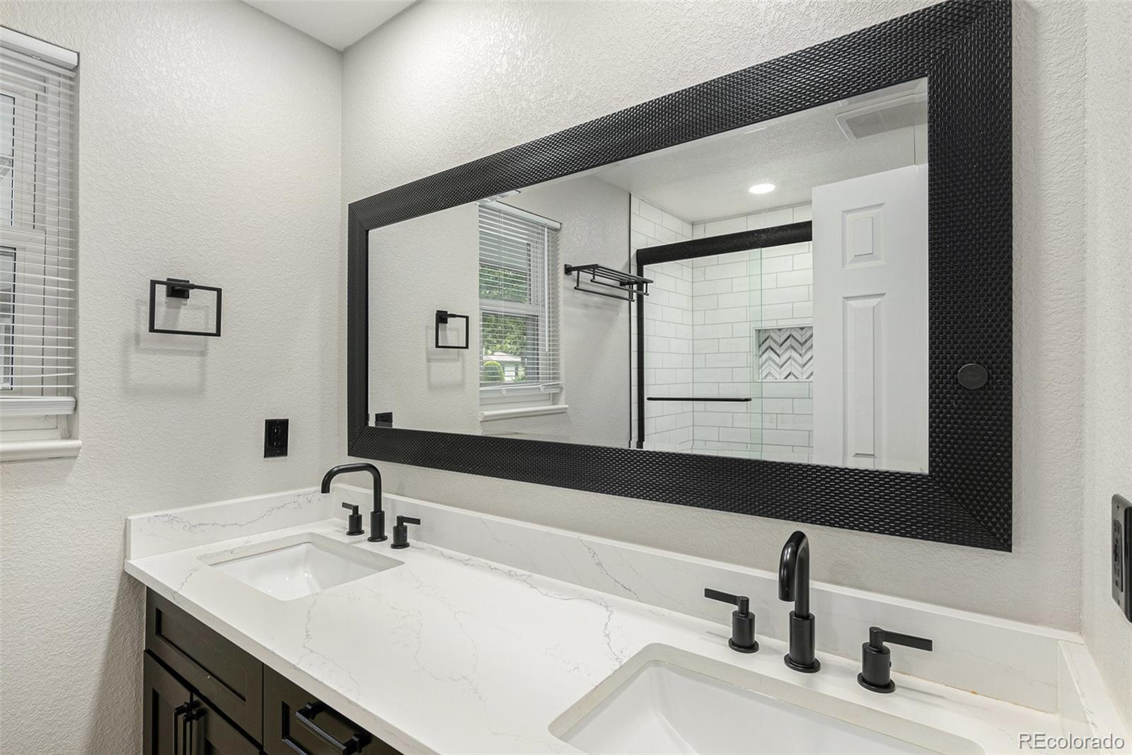 MLS Image #9 for 10051 e walsh place,denver, Colorado