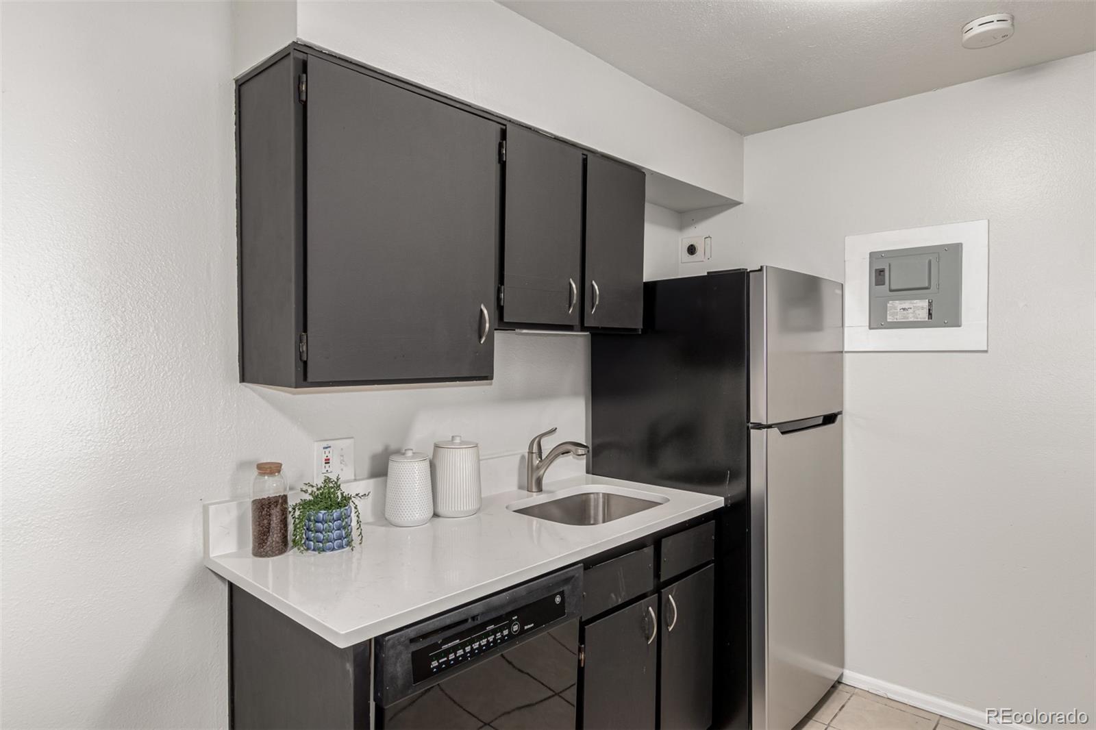 MLS Image #10 for 381 s ames street,lakewood, Colorado
