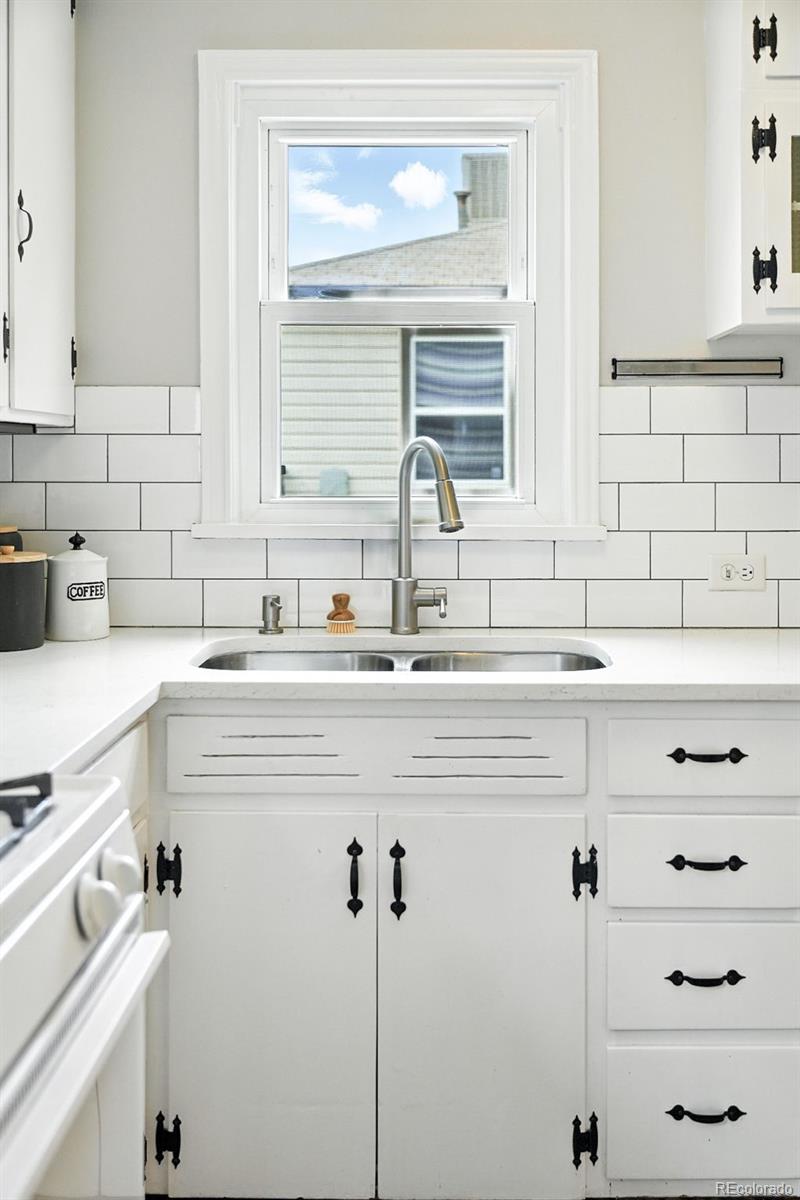 MLS Image #14 for 2000 s king street,denver, Colorado