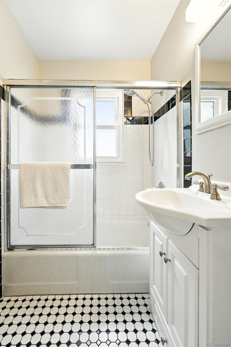 MLS Image #27 for 2000 s king street,denver, Colorado