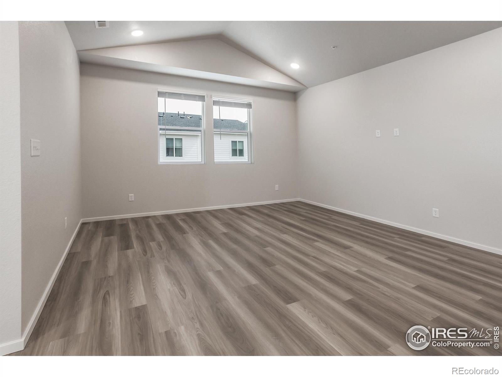 MLS Image #11 for 2120  falling leaf drive,windsor, Colorado