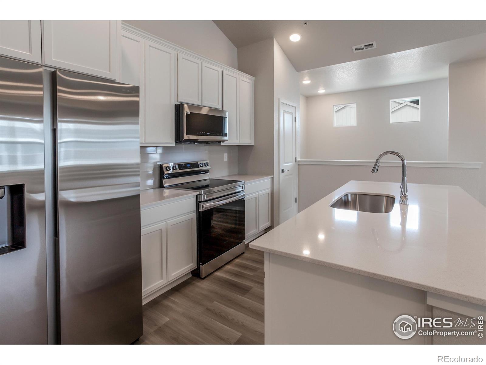 MLS Image #15 for 2120  falling leaf drive,windsor, Colorado