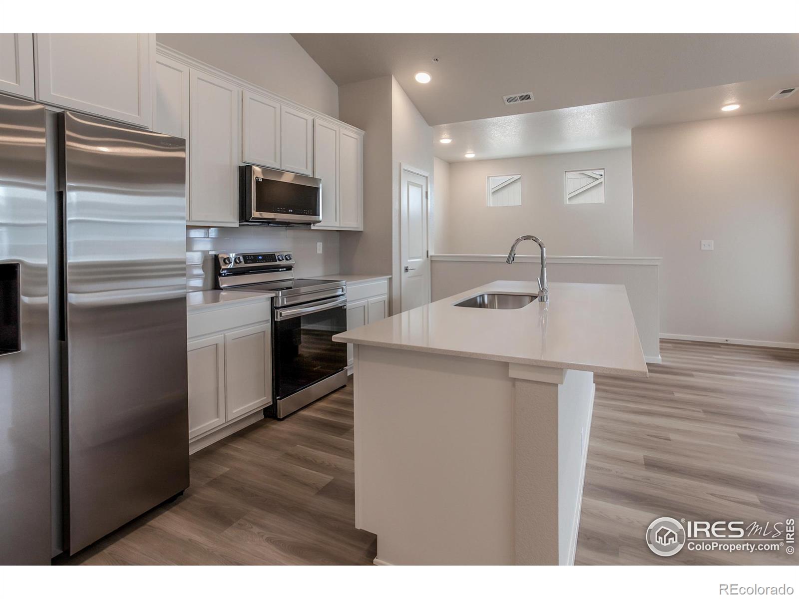 MLS Image #19 for 2120  falling leaf drive,windsor, Colorado