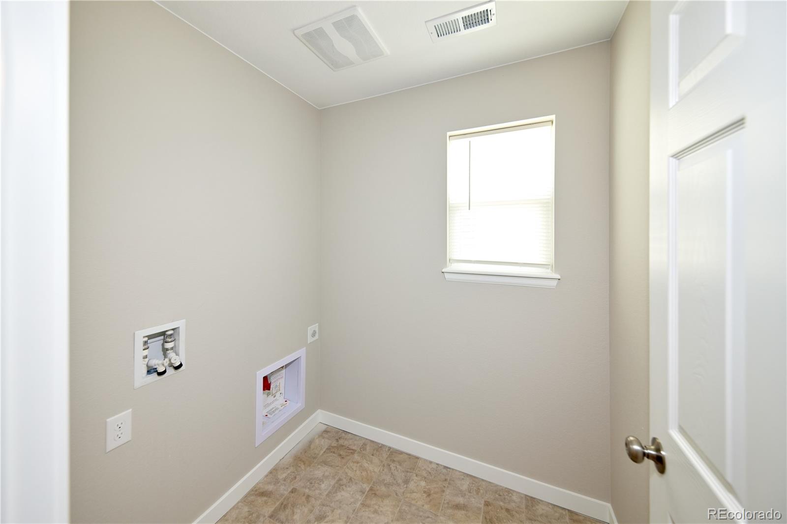 MLS Image #15 for 21854 e 9th place,aurora, Colorado