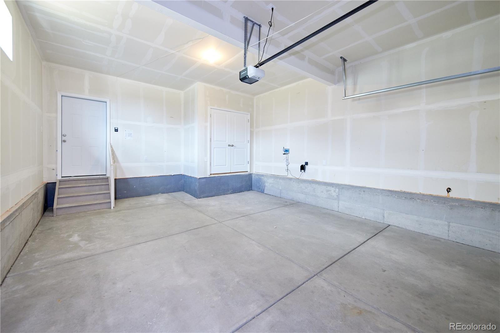 MLS Image #22 for 21854 e 9th place,aurora, Colorado