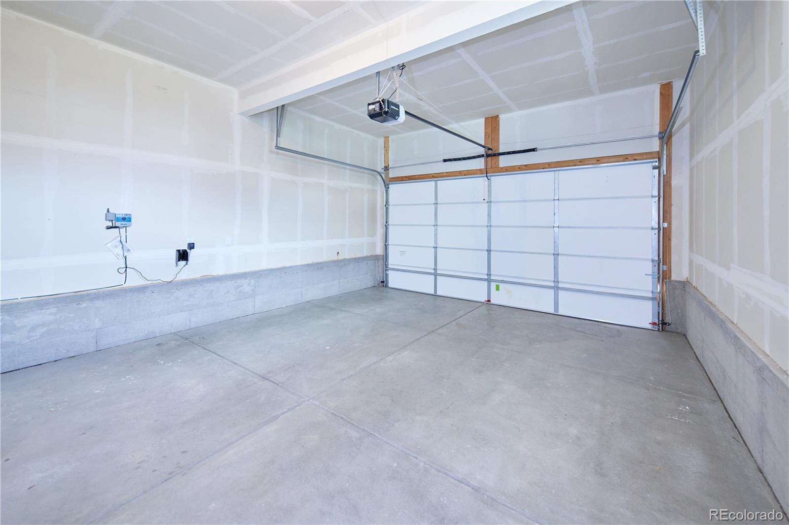 MLS Image #9 for 21854 e 9th place,aurora, Colorado
