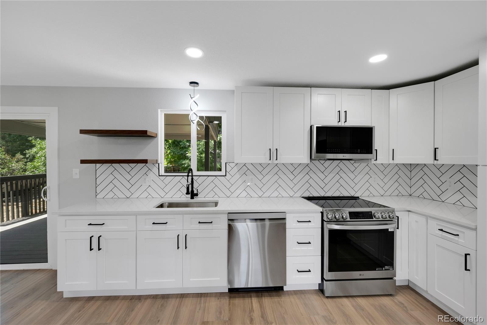MLS Image #10 for 9227 w 67th avenue,arvada, Colorado