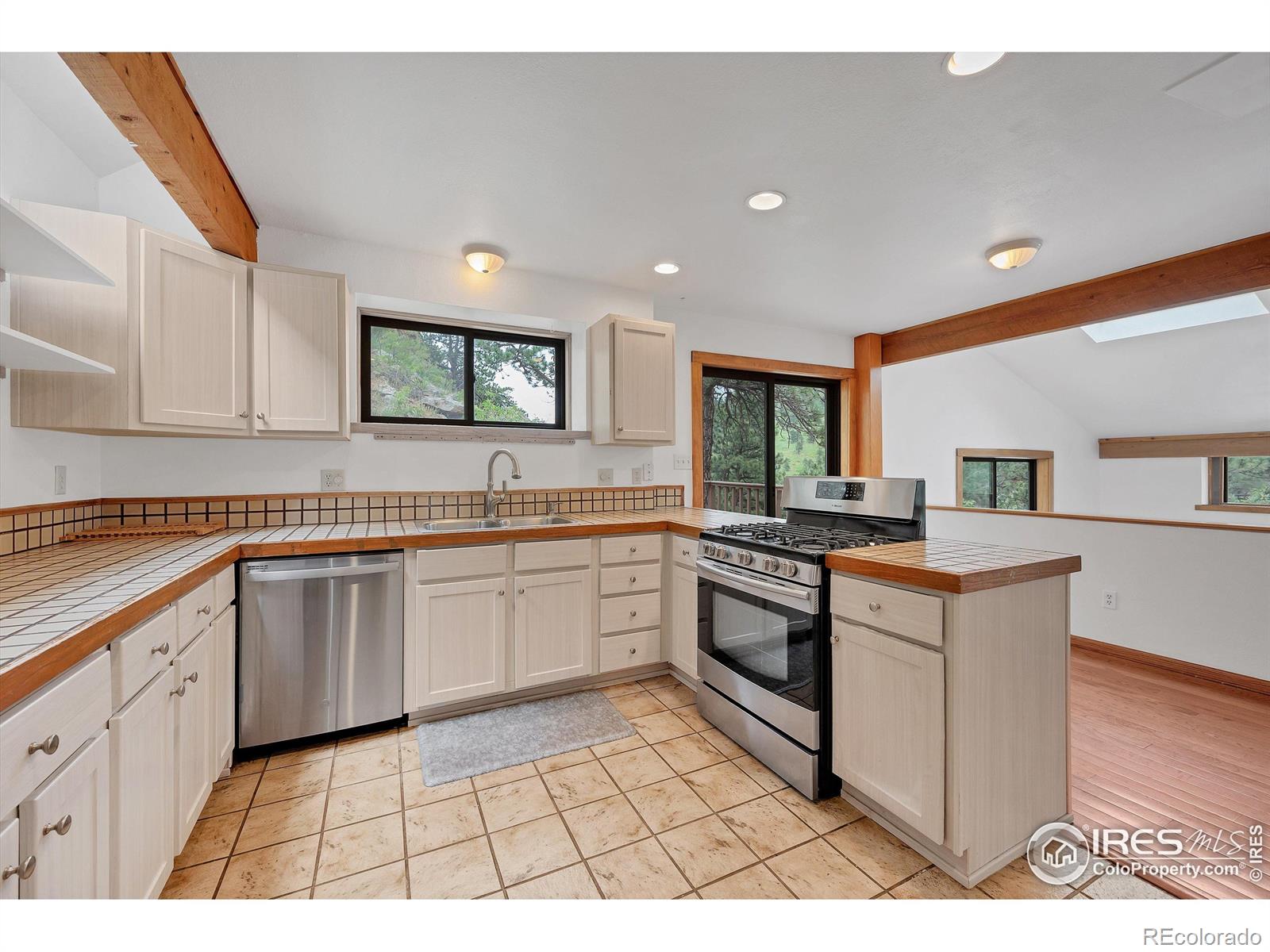 MLS Image #9 for 160  valley lane,boulder, Colorado