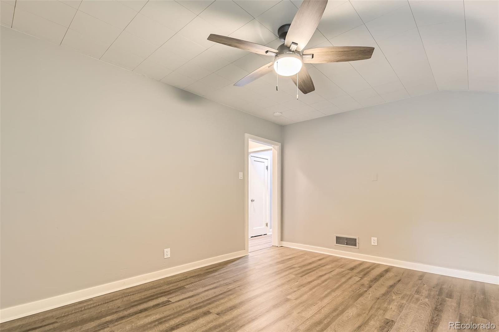MLS Image #13 for 1187  syracuse street,denver, Colorado