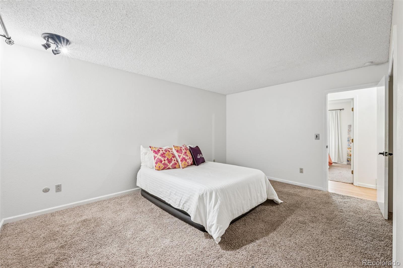 MLS Image #20 for 165  clubridge place,colorado springs, Colorado