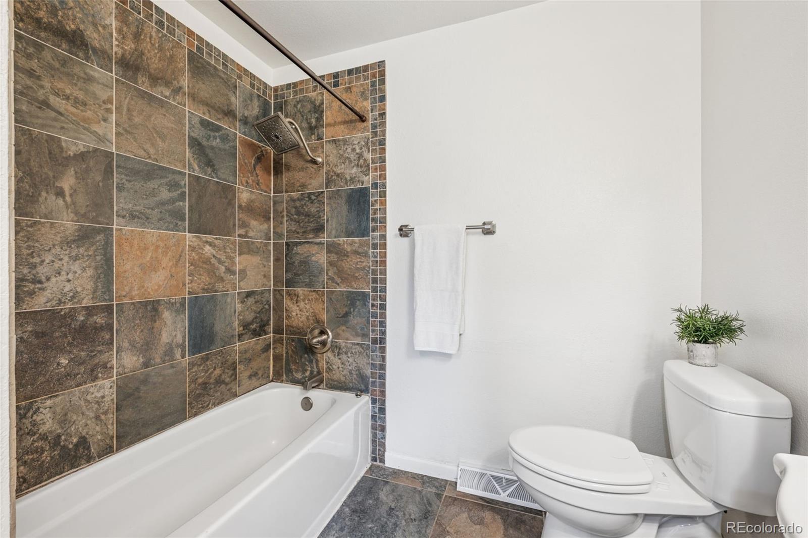 MLS Image #23 for 165  clubridge place,colorado springs, Colorado