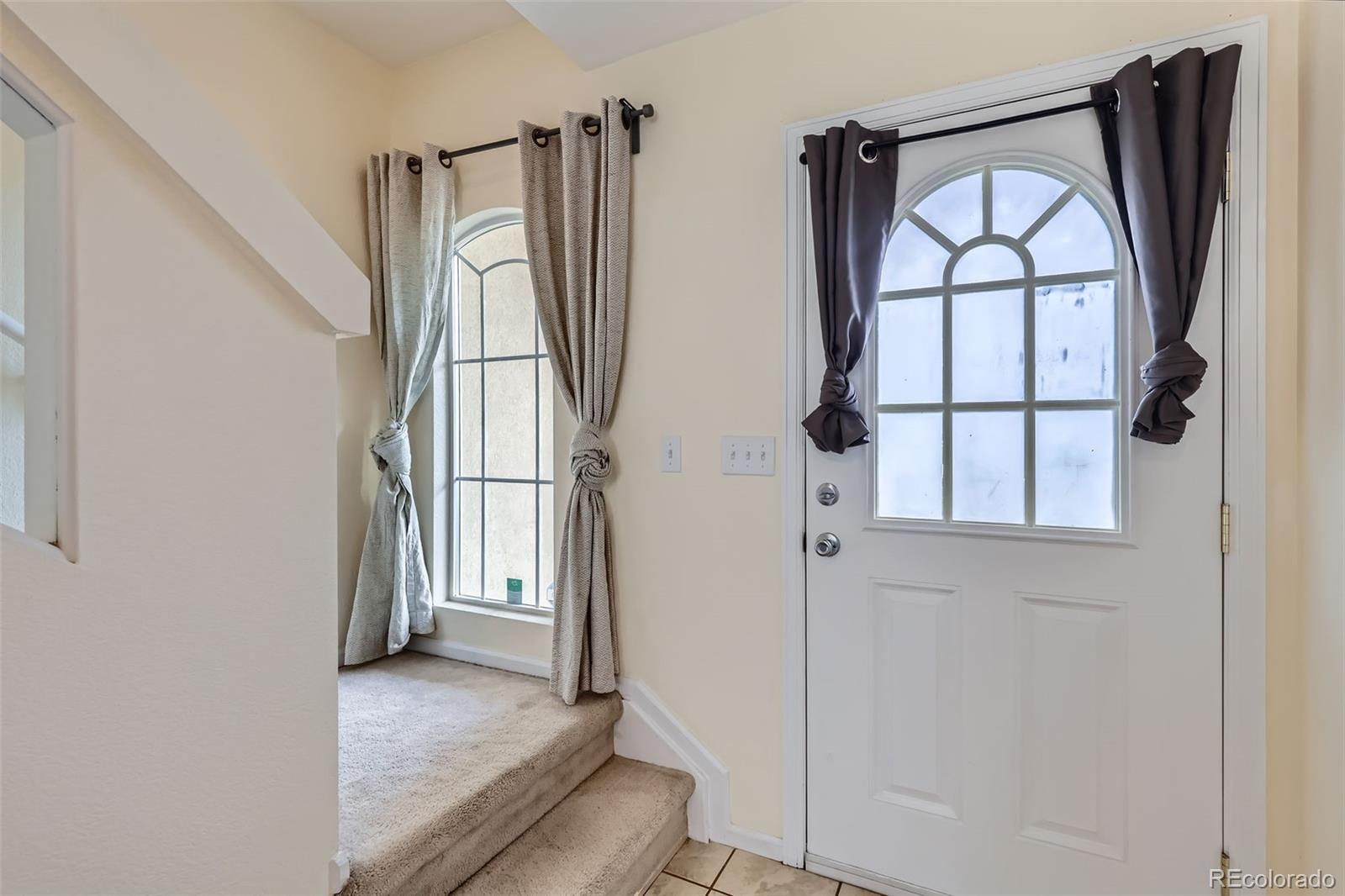 MLS Image #4 for 5535  flanders way,denver, Colorado