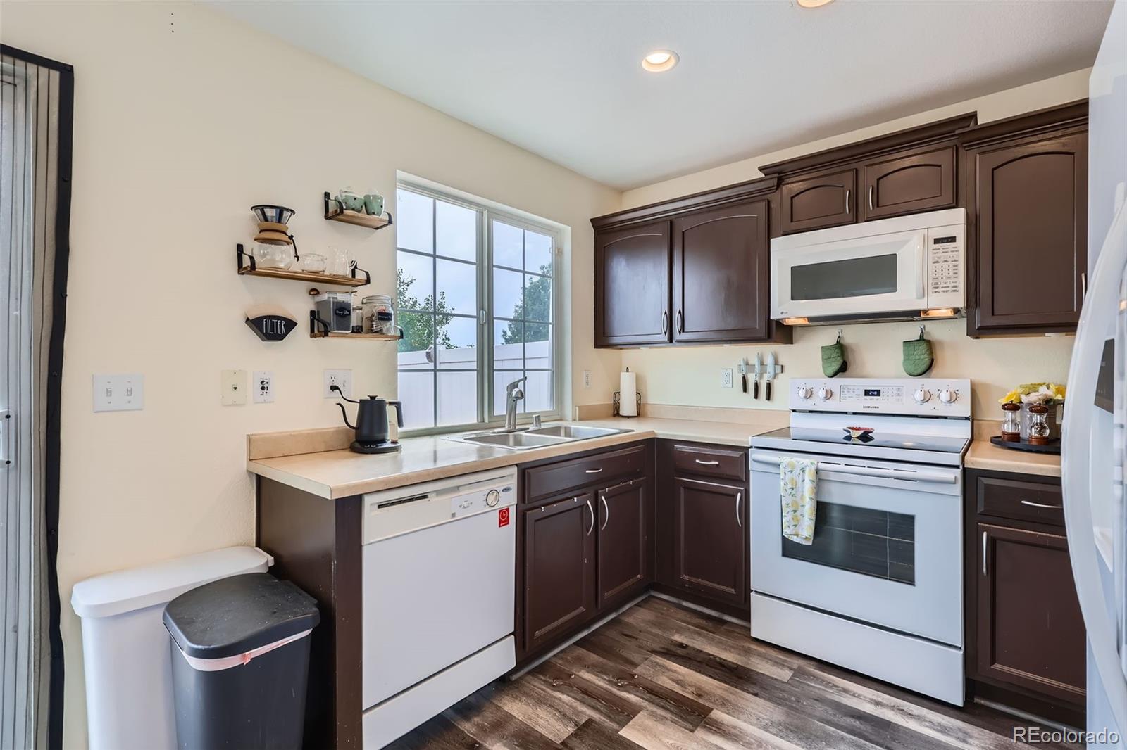 MLS Image #9 for 5535  flanders way,denver, Colorado