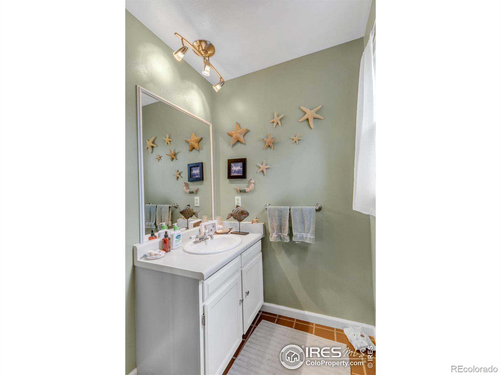 MLS Image #15 for 394  deer trail circle,boulder, Colorado