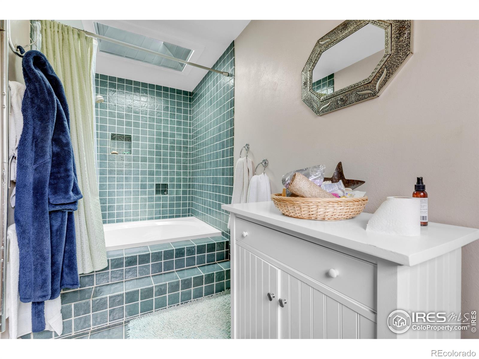 MLS Image #20 for 394  deer trail circle,boulder, Colorado