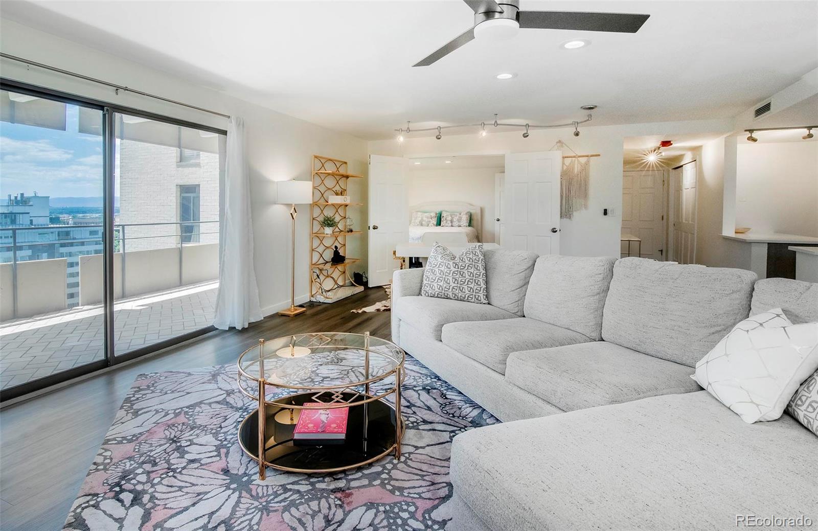 CMA Image for 800  Pearl Street,Denver, Colorado