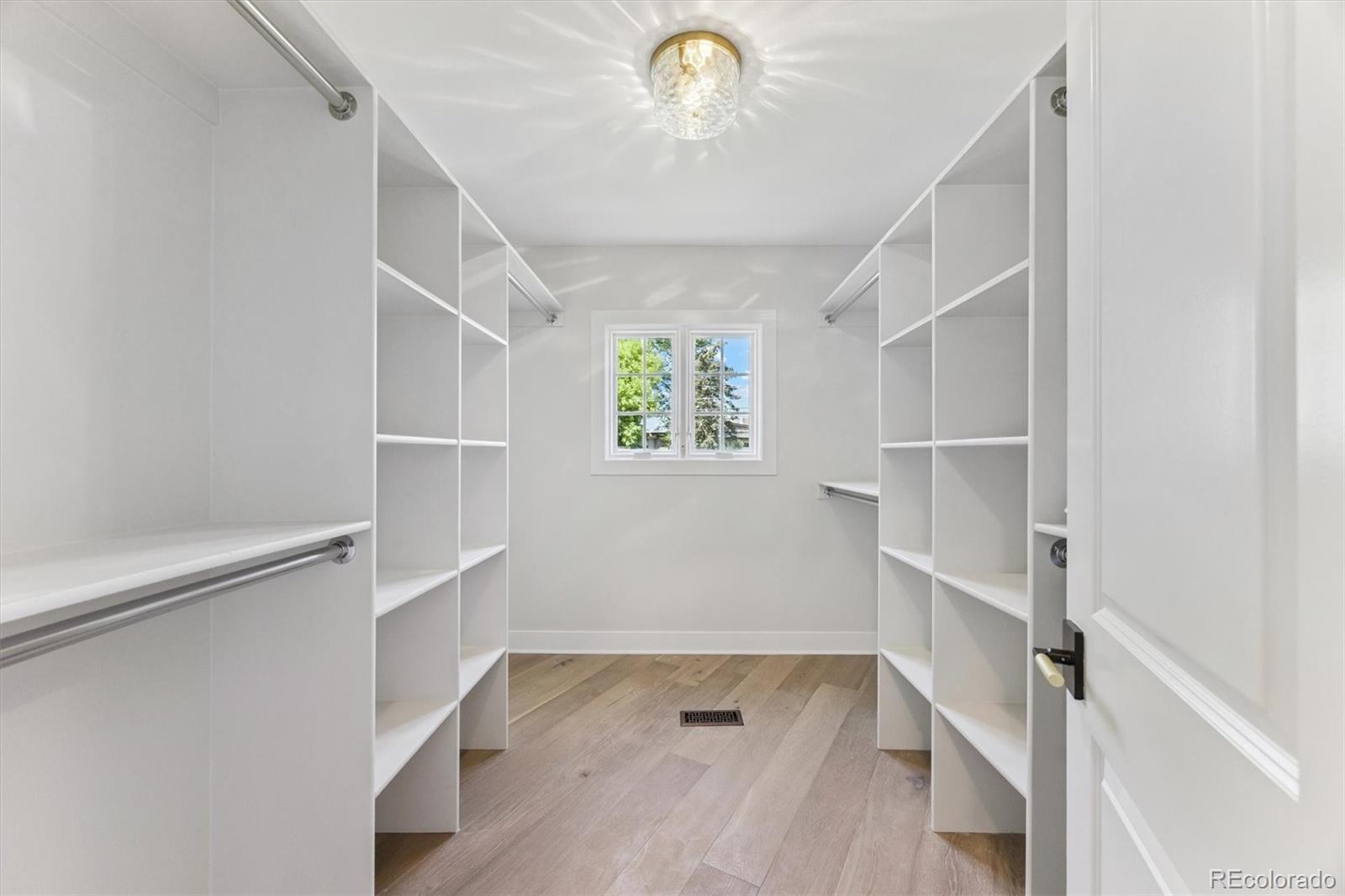 MLS Image #21 for 3360 s columbine circle,englewood, Colorado