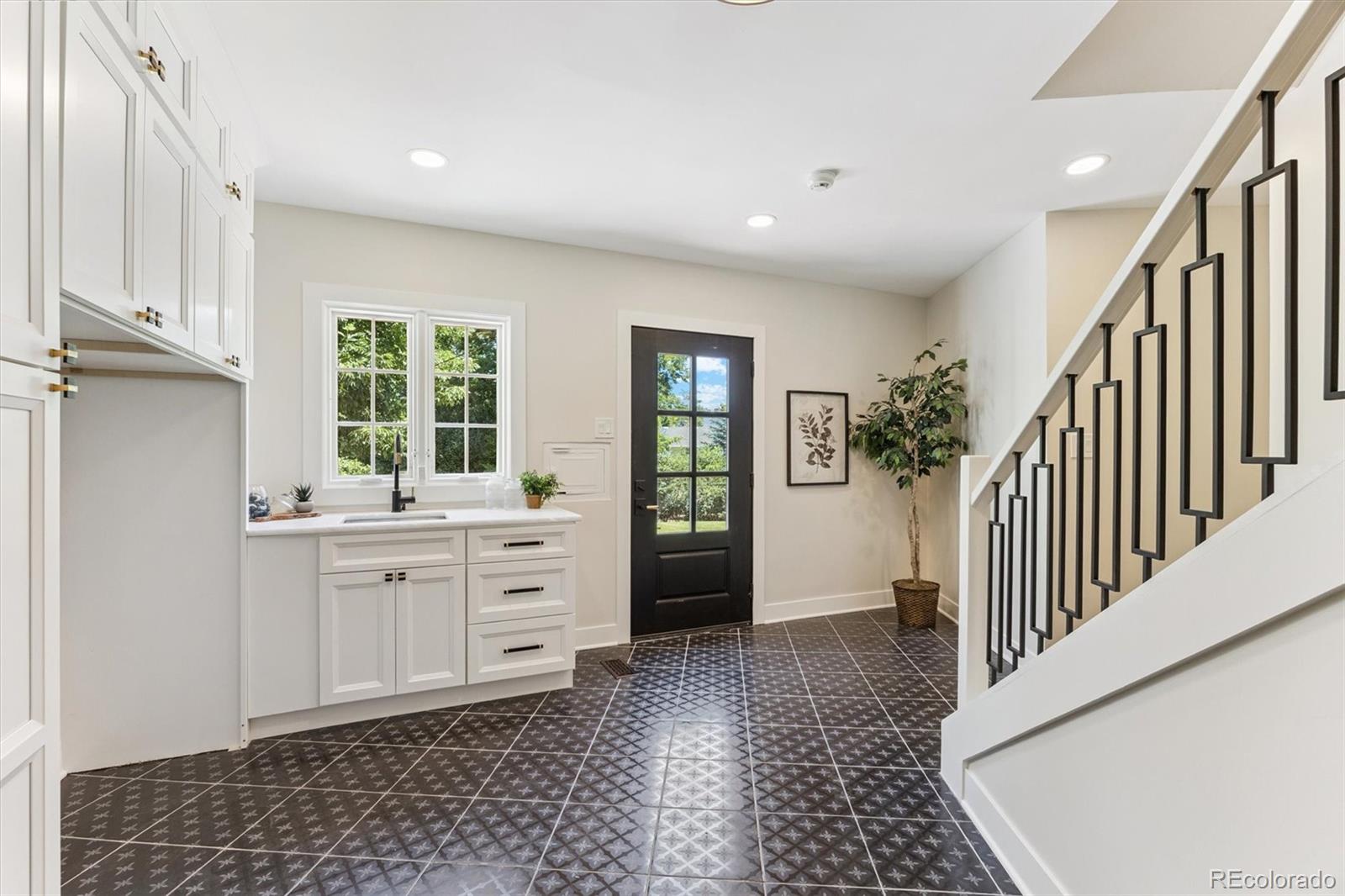 MLS Image #24 for 3360 s columbine circle,englewood, Colorado